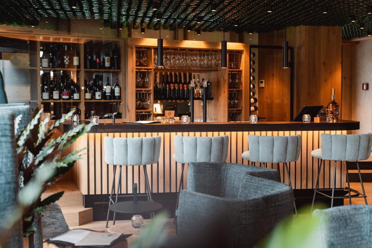Mons Suites Wine Passion Tannheim Exterior foto
