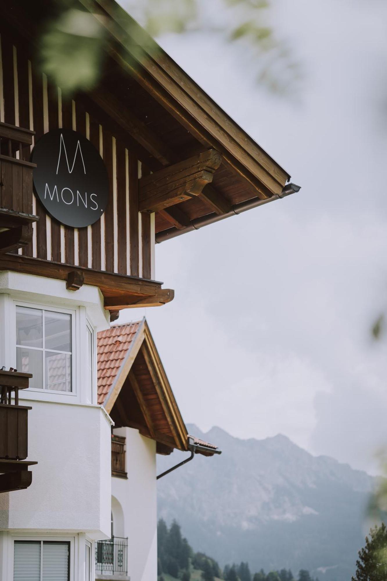 Mons Suites Wine Passion Tannheim Exterior foto
